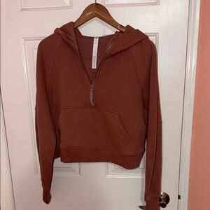 lululemon athletica scuba half zip